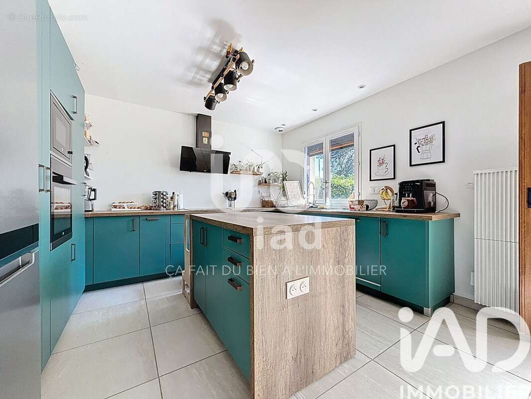 Photo 4 - Maison à SAINTRY-SUR-SEINE