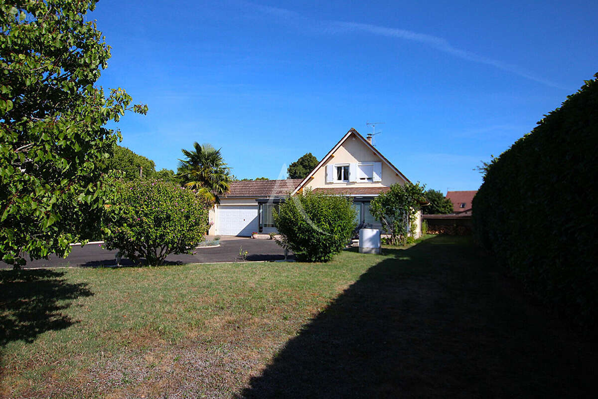 Maison à CHAILLES