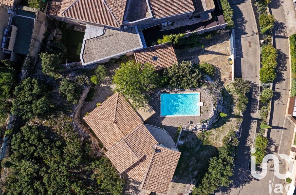 Photo 1 - Maison à VILLENEUVE-LES-AVIGNON