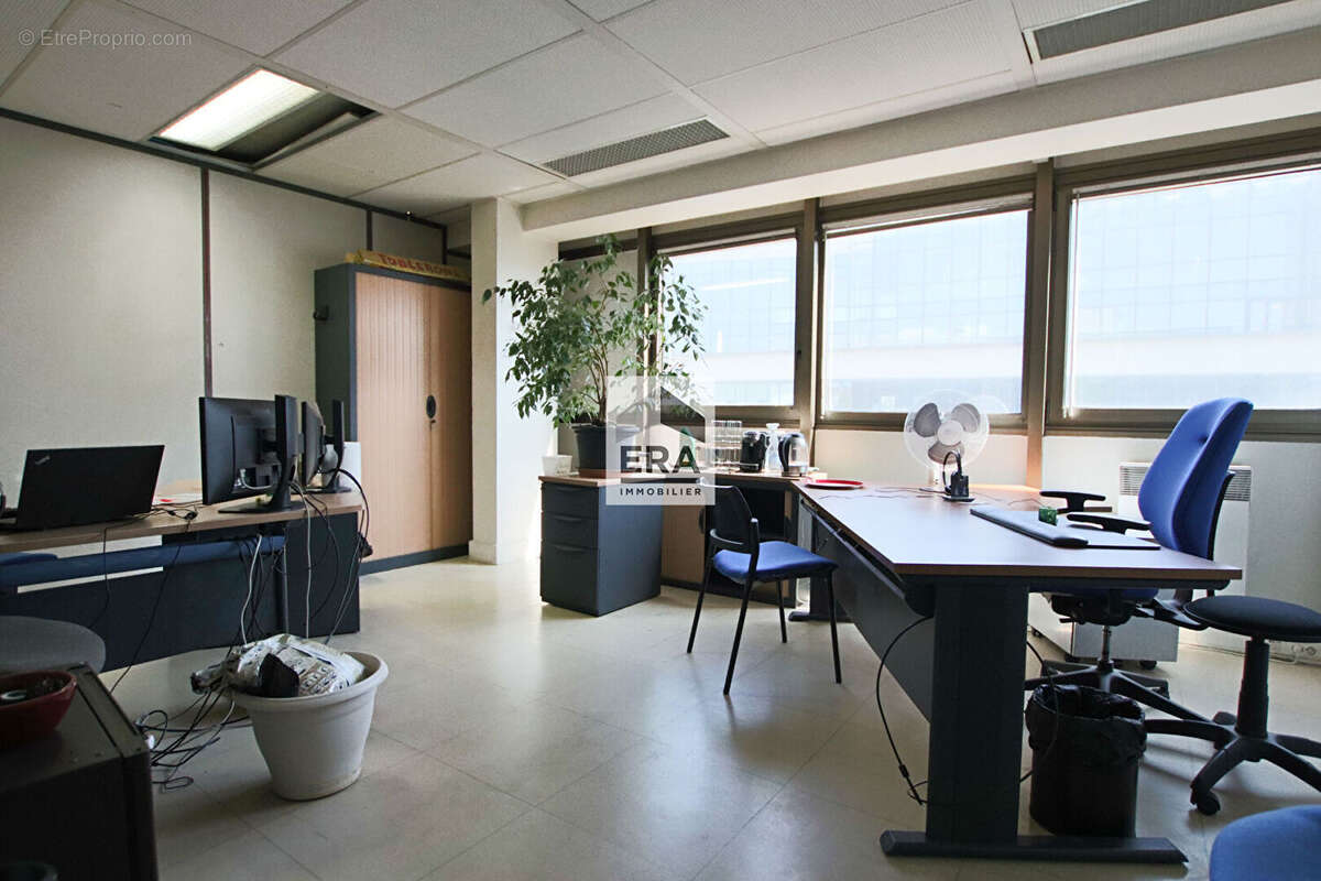 Autre à IVRY-SUR-SEINE