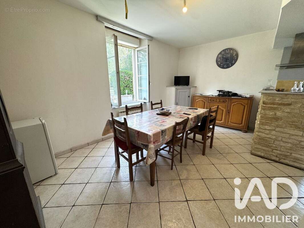 Maison 117 m² à Cernay  - photo 3