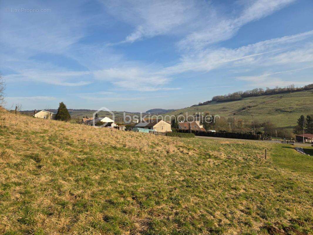 Terrain à ECOUVIEZ