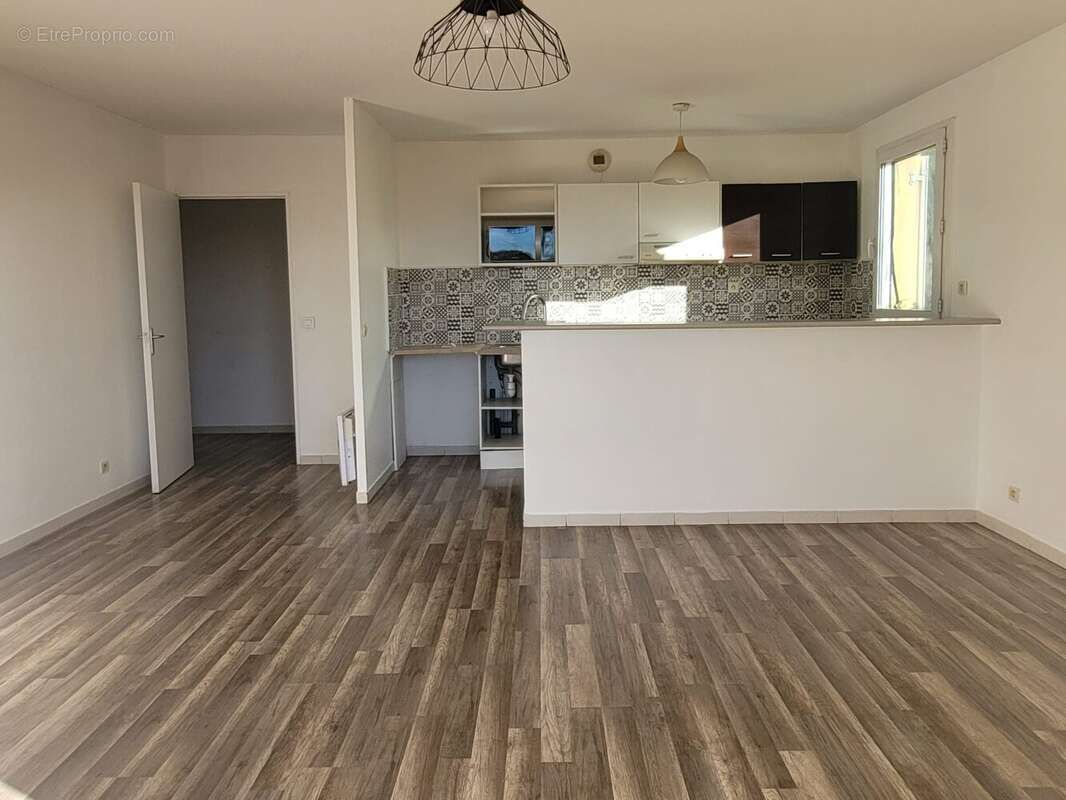 Appartement à MARSEILLE-9E