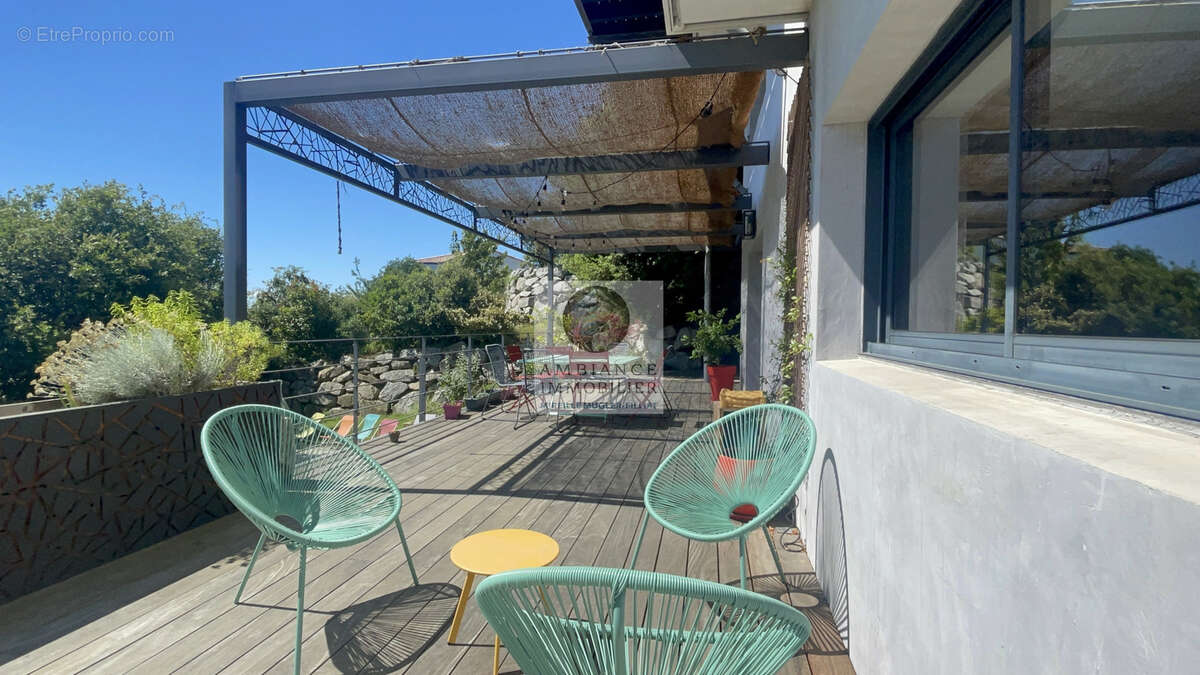 Maison à SAINT-PERAY