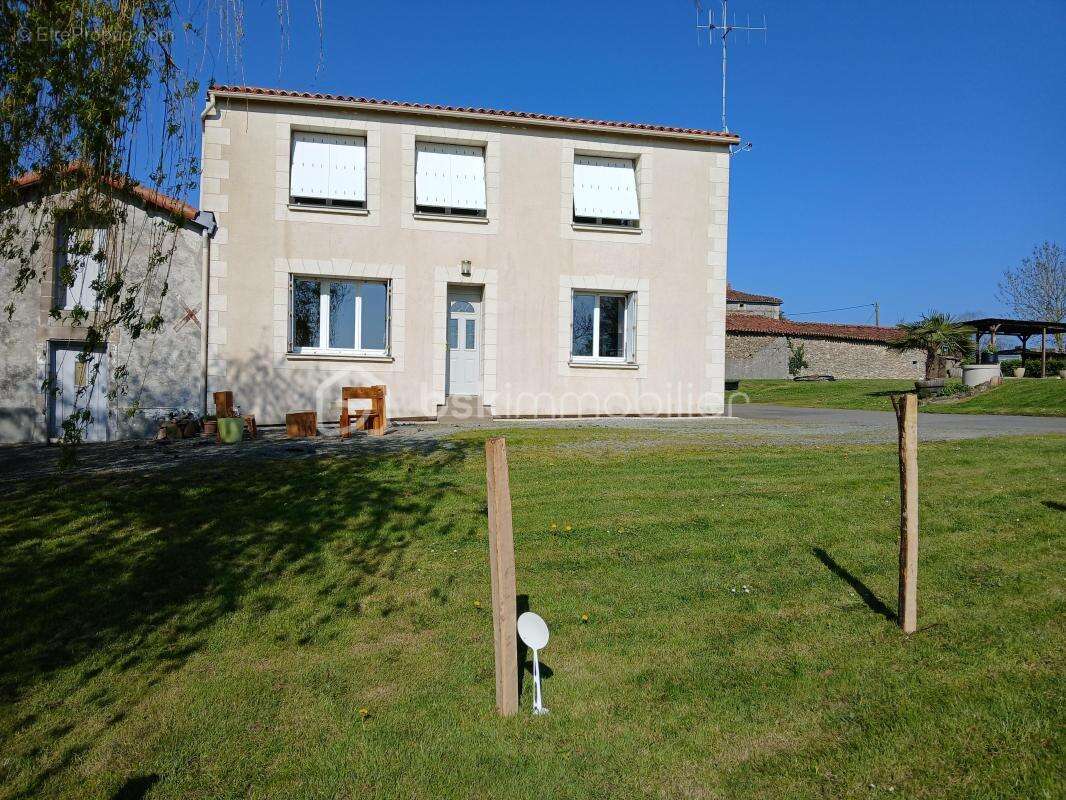 Maison 6 pièces 143m2 - photo 12