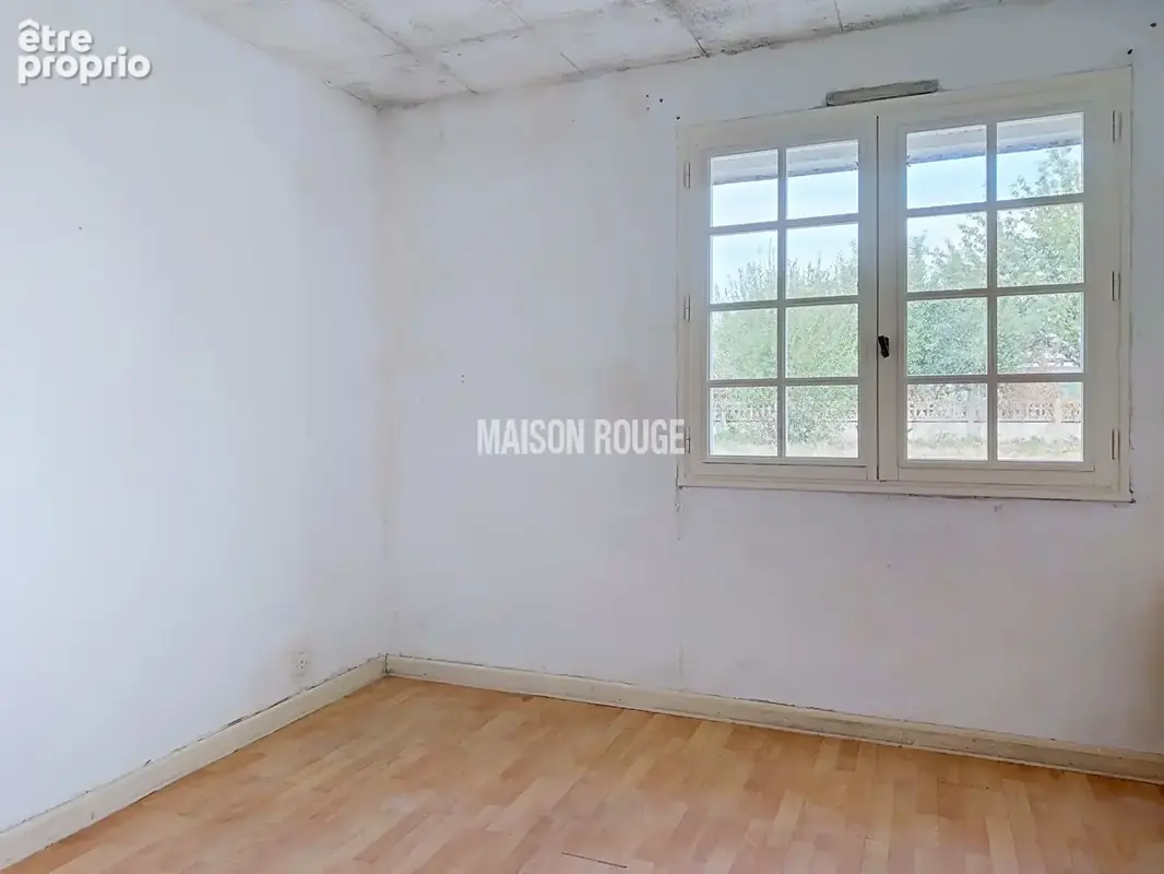 Combourg centre : beau potentiel pour ce pavillon à rénover ! - photo 8