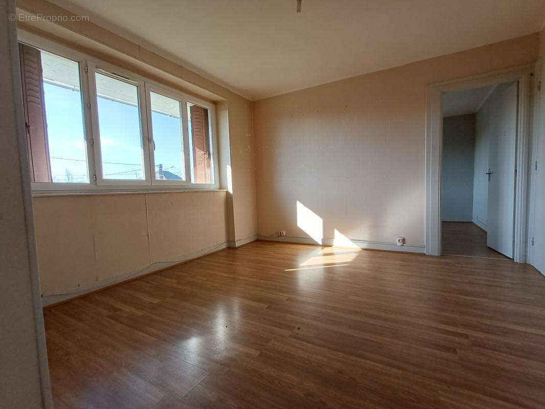 Maison à SAINT-SAUVEUR