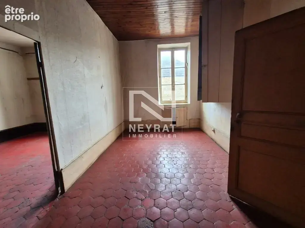 Maison 8 pièces 180 m² à vendre à Saint-Sernin-Du-Plain (71510) - photo 6