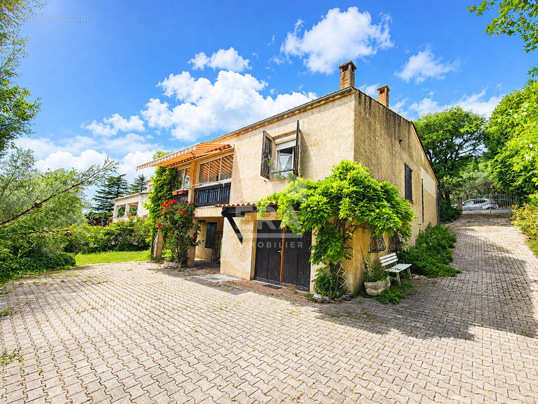 Maison à CHATEAU-ARNOUX-SAINT-AUBAN