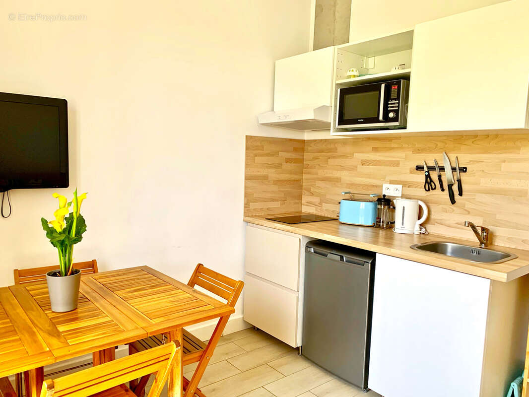 Villa rénovée divisée en 4 appartements à La Ciotat 50 m de la mer - photo 30