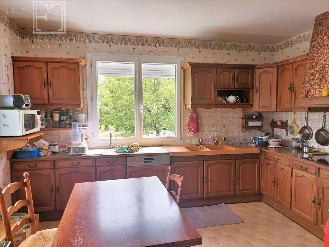 Maison avec 2 logements sur 6250 m² - photo 3