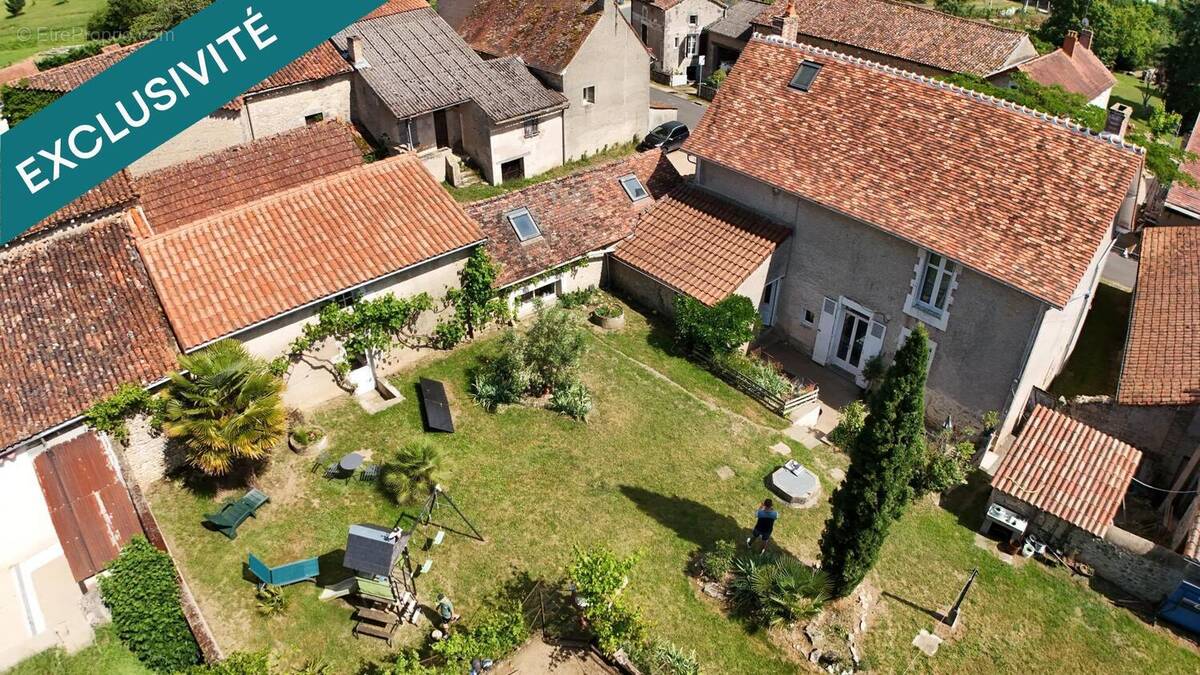Photo 1 - Maison à JOUHET
