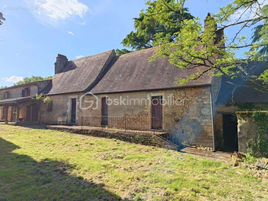 Maison à LE BUISSON-DE-CADOUIN