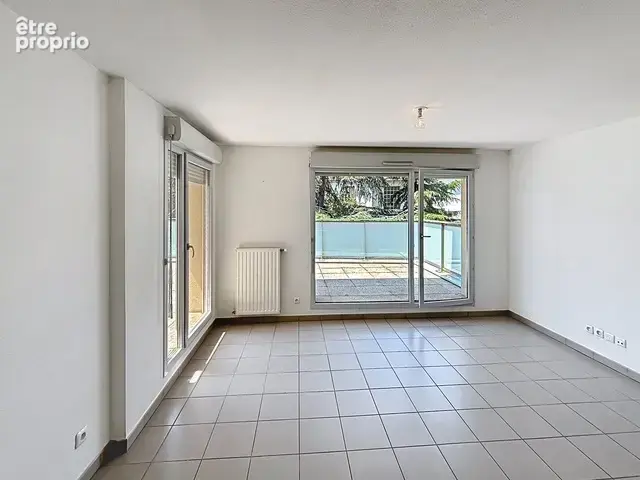 T2 de 44 M2 avec terrasse de 22 M2 étage élevé 69100 Villeurbanne - photo 4