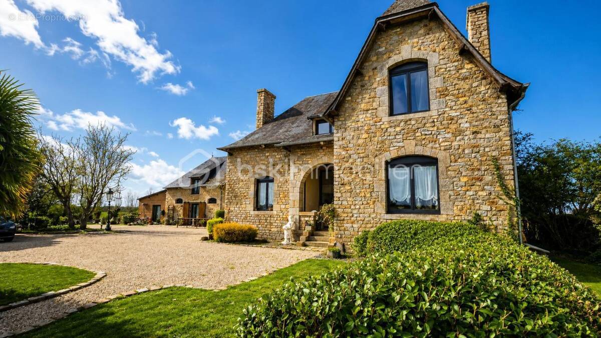 Maison à BEAUVOIR