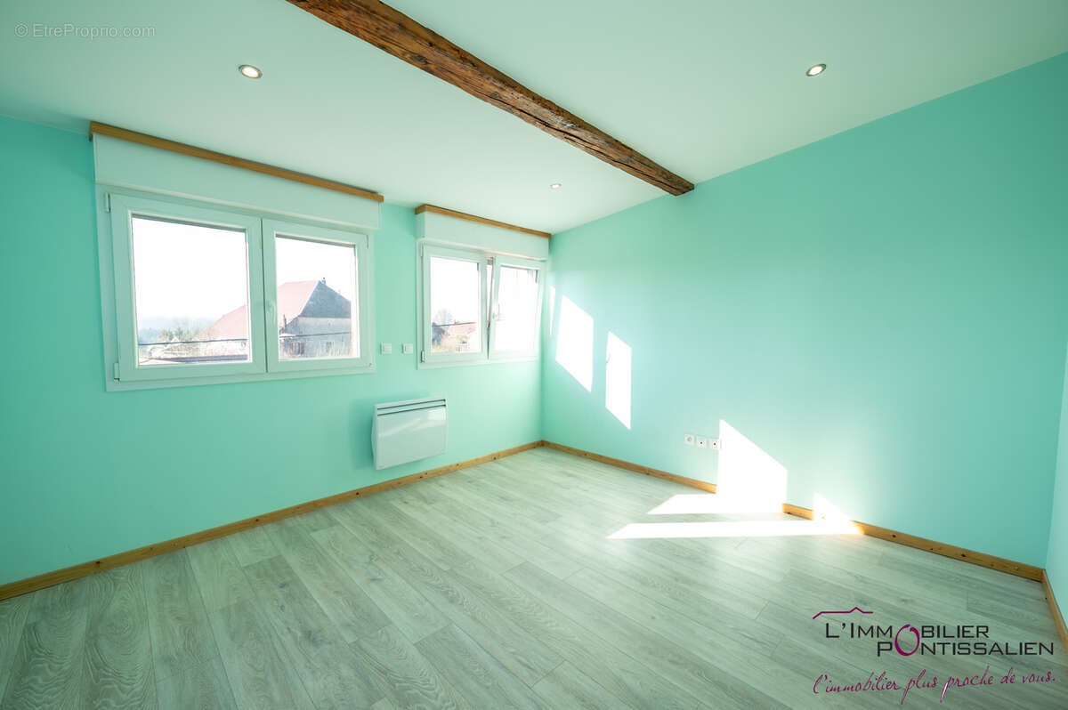 Appartement à LA PLANEE