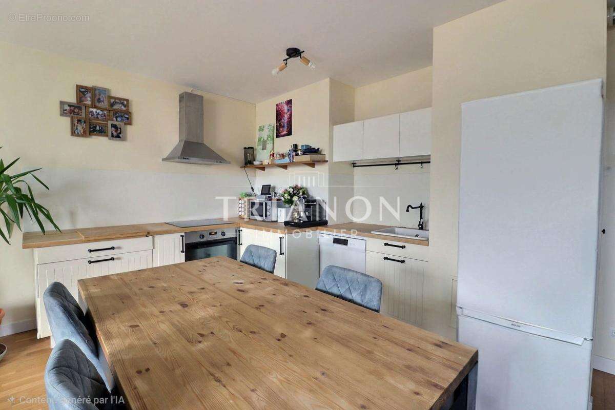 Appartement à NEAUPHLE-LE-CHATEAU