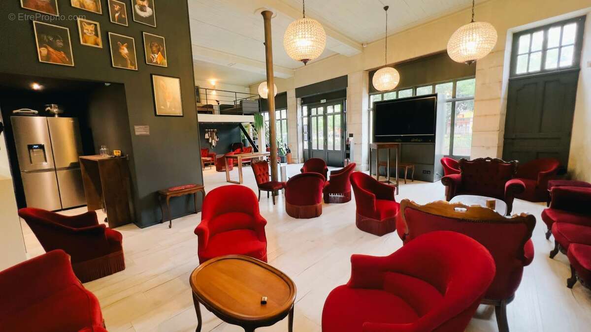Loft Commercial Atypique et Haut de Gamme – Hyper Centre de Pau - 130M² - photo 2