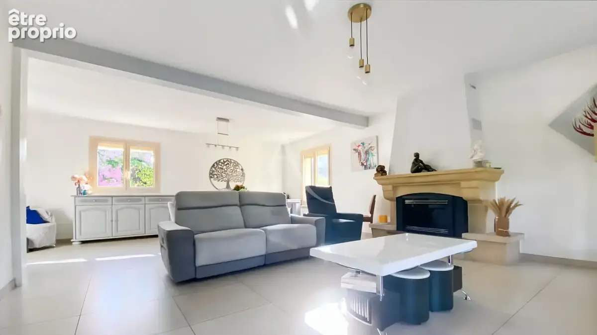 Belle maison de plain pied avec piscine - photo 6