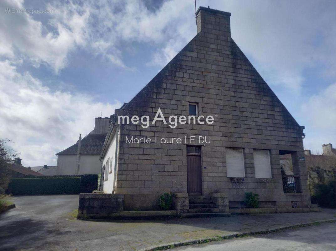 Maison à GUERLESQUIN