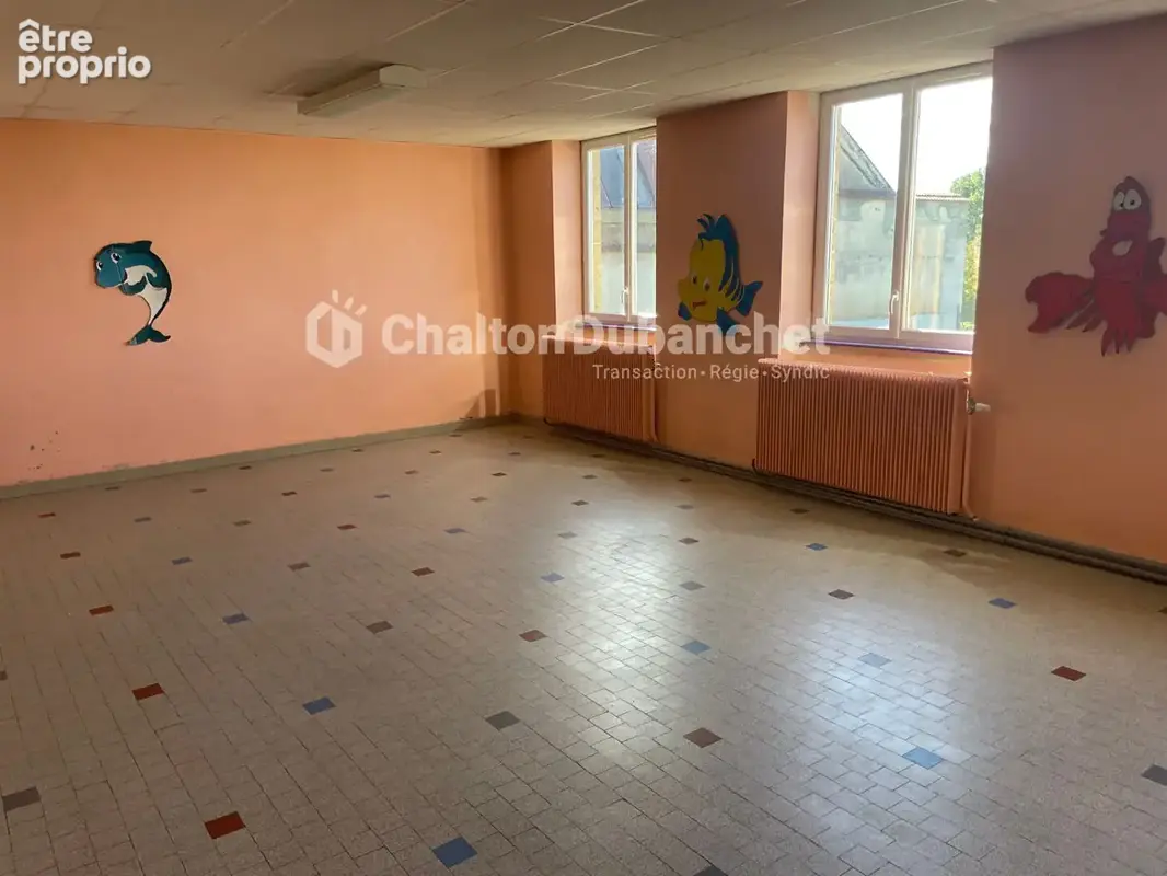 Saint just la pendue maison 230m² - photo 10
