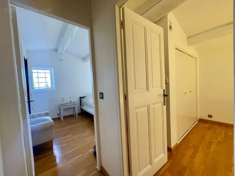 Maison à ROUSSILLON