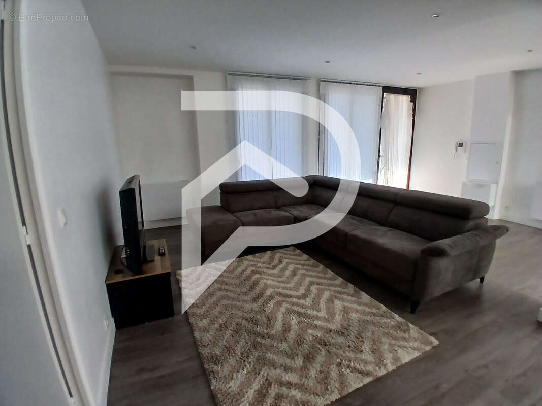 Loft  5 pièce(s) 150 m2 - photo 2