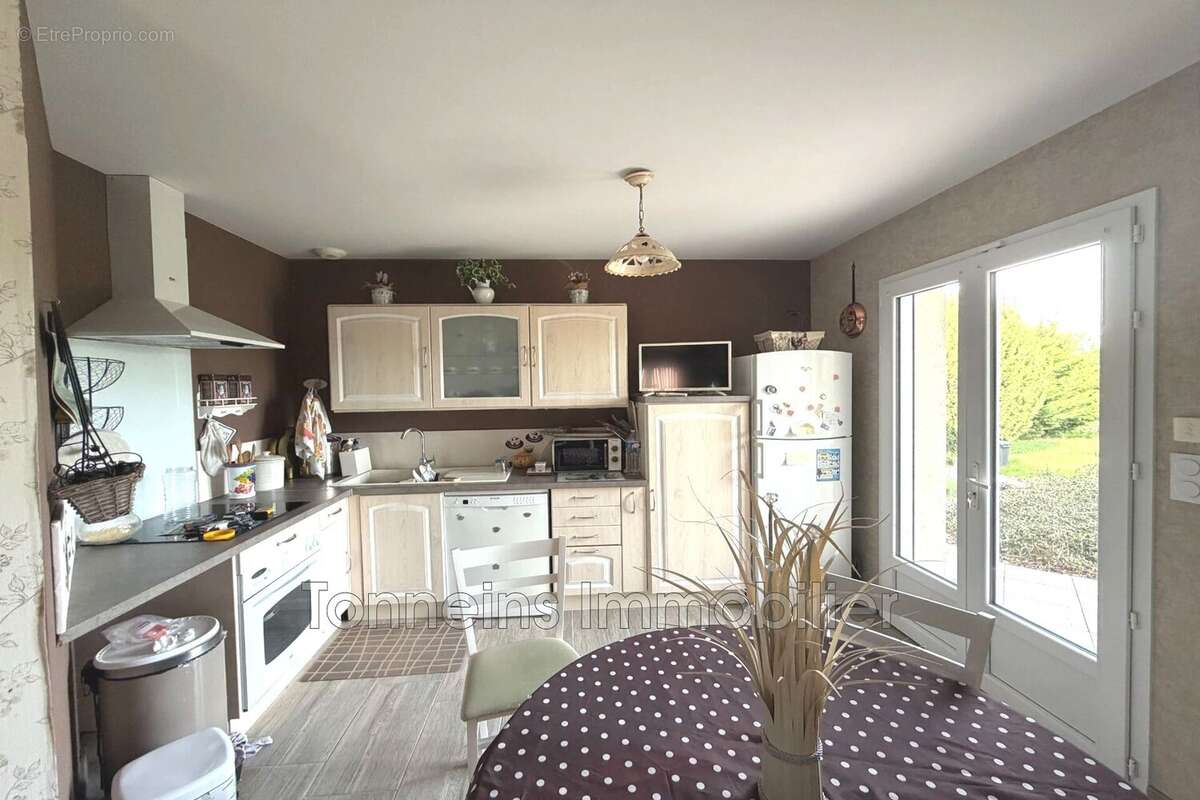 Maison à SAINT-SYLVESTRE-SUR-LOT
