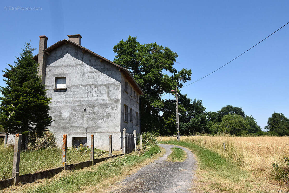 Maison à JALIGNY-SUR-BESBRE