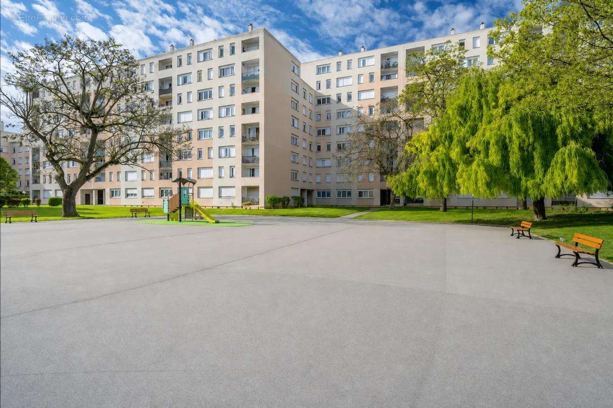 Appartement à SAINT-GRATIEN