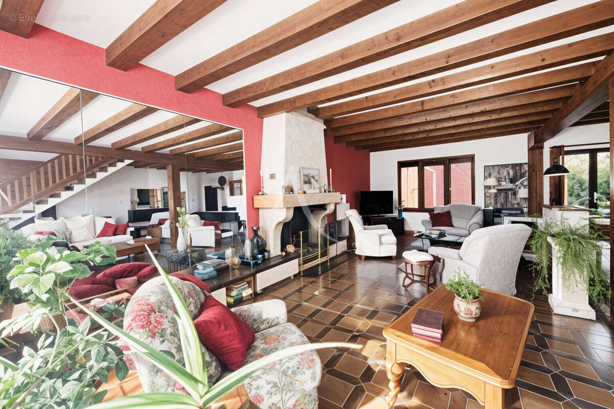 Maison à SERRIS