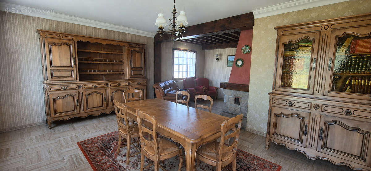 Maison à CREYS-MEPIEU