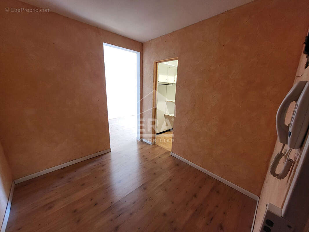 Appartement 64m² à martigues - photo 9