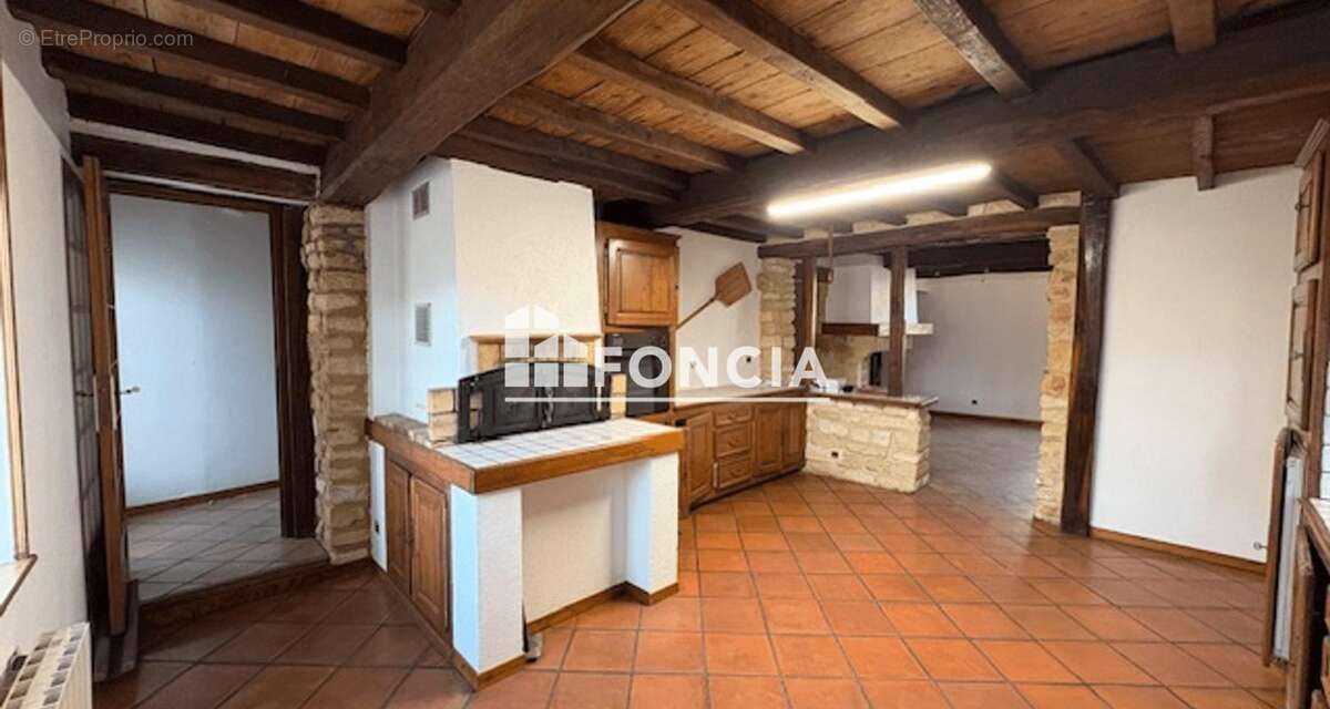 Maison à WARNECOURT