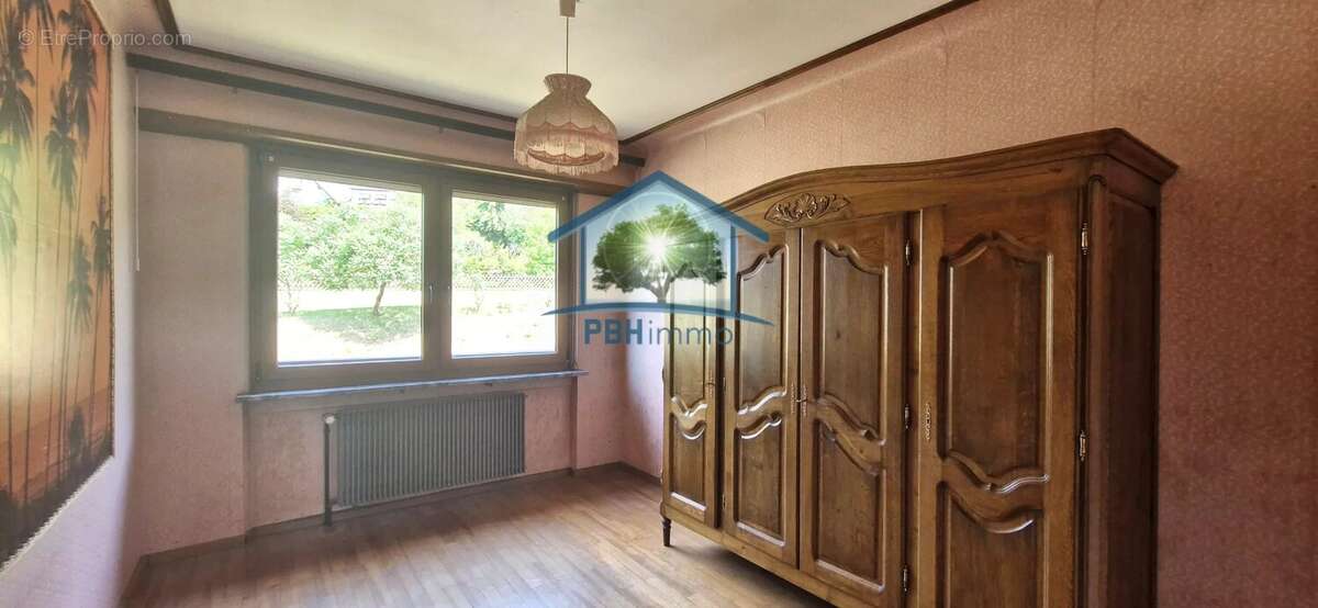 MEISENTHAL (57) - Maison d'environ 181 m² hab. + Atelier sur un terrain de 26,59 ares - photo 9