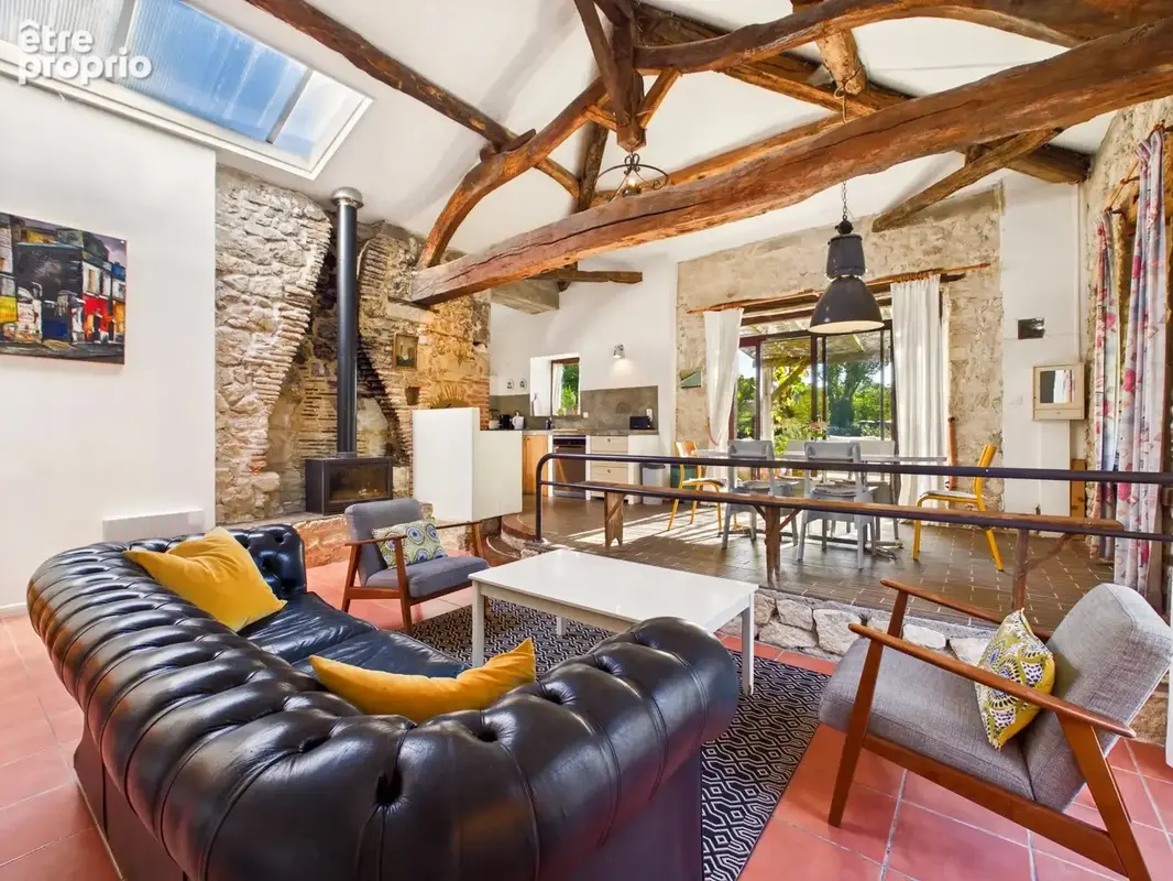 Demeure historique de charme avec gîtes et piscine au cœur d’un domaine de 2 hectares - photo 12