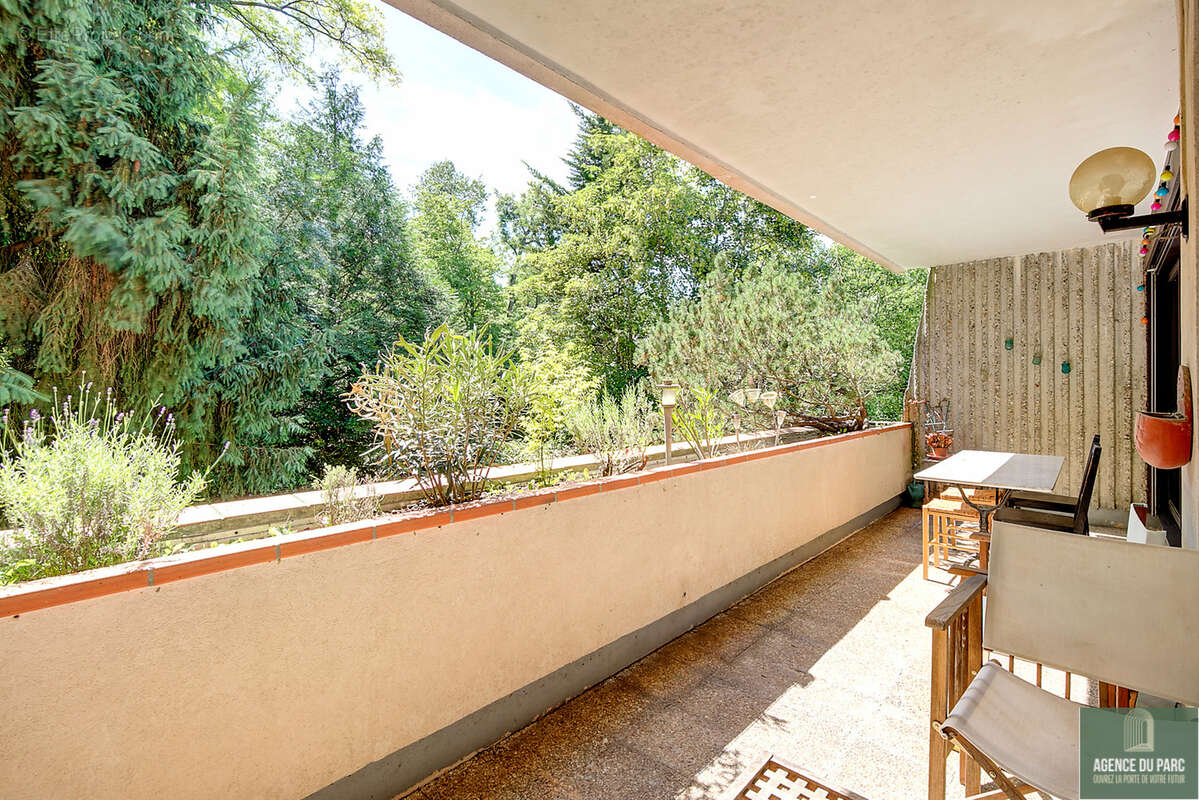 Appartement 111 m2, 2 chambres, cheminée,  balcon/ terrasse de 16 m2, exposition sud, - photo 8