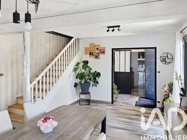 Photo 2 - Maison à NEUVY-EN-SULLIAS