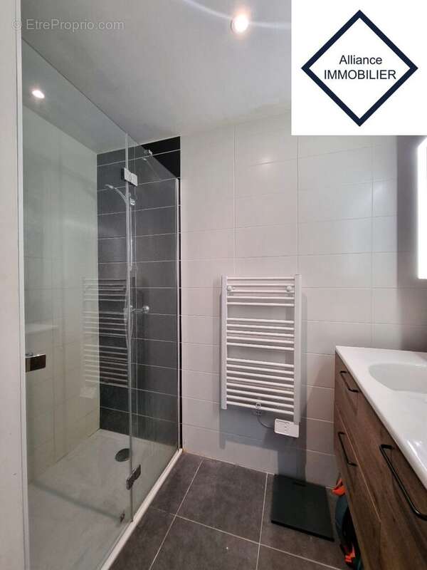 Maison 114 m² à Irodouer  - photo 8