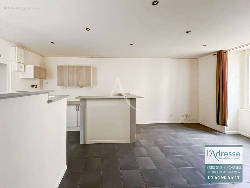 Appartement à SAINT-ARNOULT-EN-YVELINES