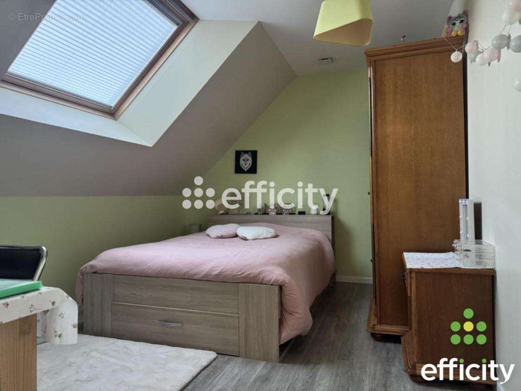 Maison à VERT-EN-DROUAIS