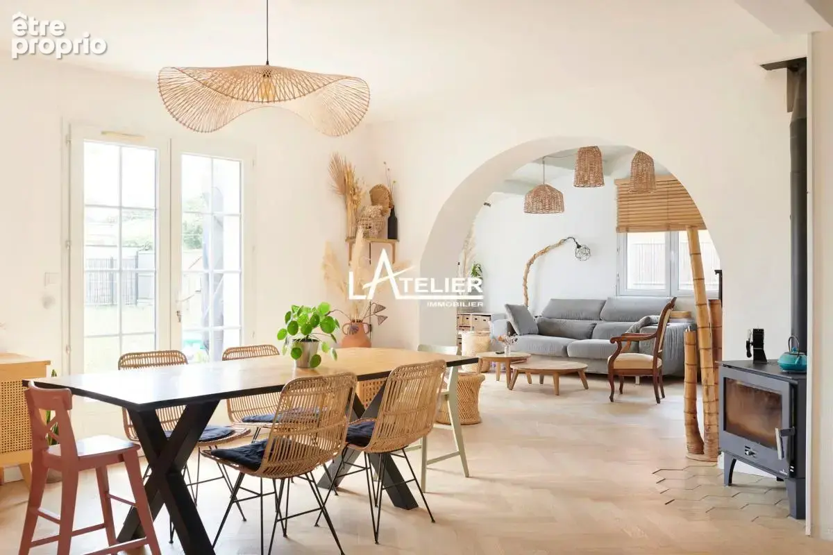 Maison rénovée de 150 m² – 5 chambres – terrain 950 m² - photo 3