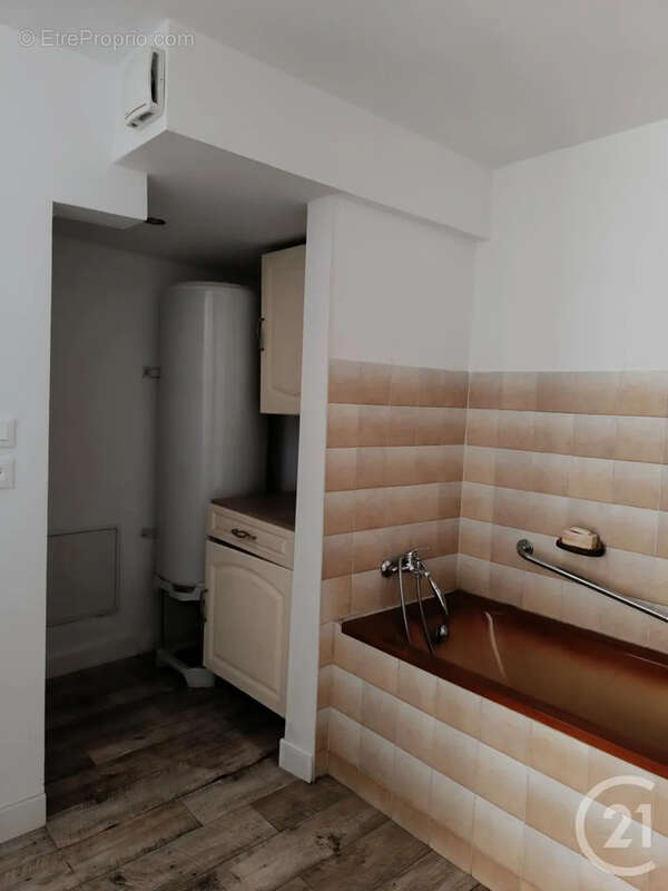 Maison 84 m² à Saint-Antoine-Sur-L'isle  - photo 5