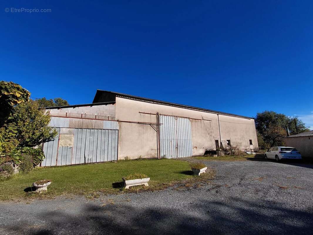 Maison à MIRANDOL-BOURGNOUNAC