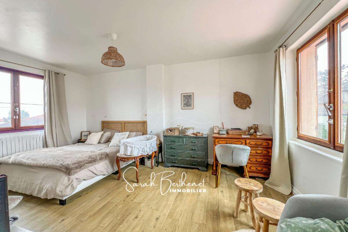 Maison à L&#039;ARBRESLE