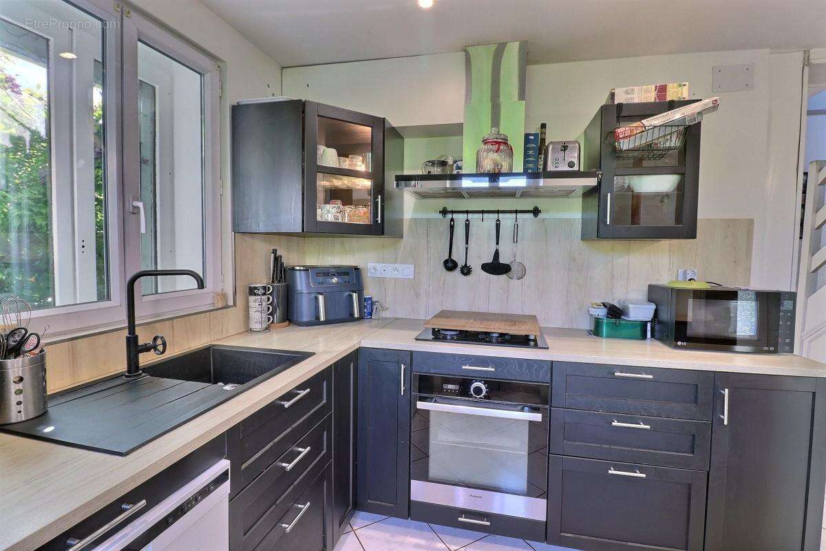 Maison dauphinoise de 80 m² parcelle 2 345 m² - photo 2