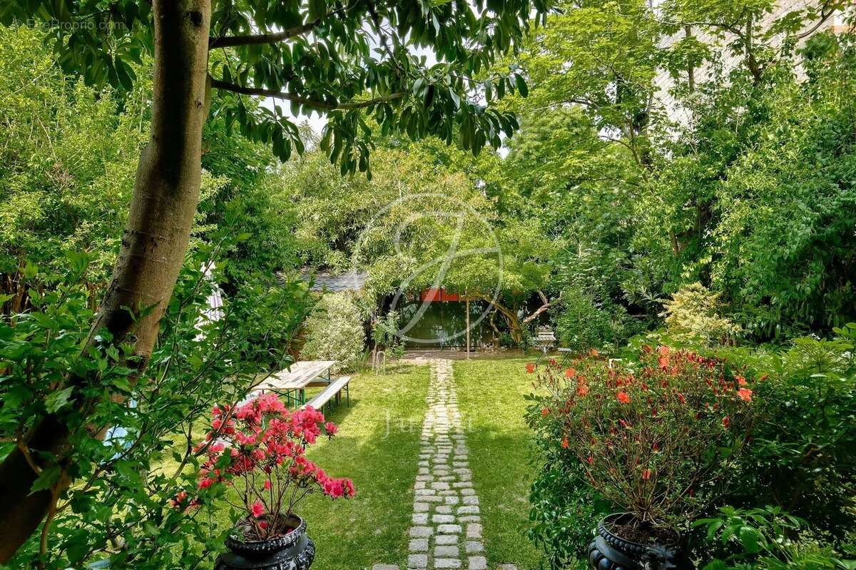 Maison à LE VESINET