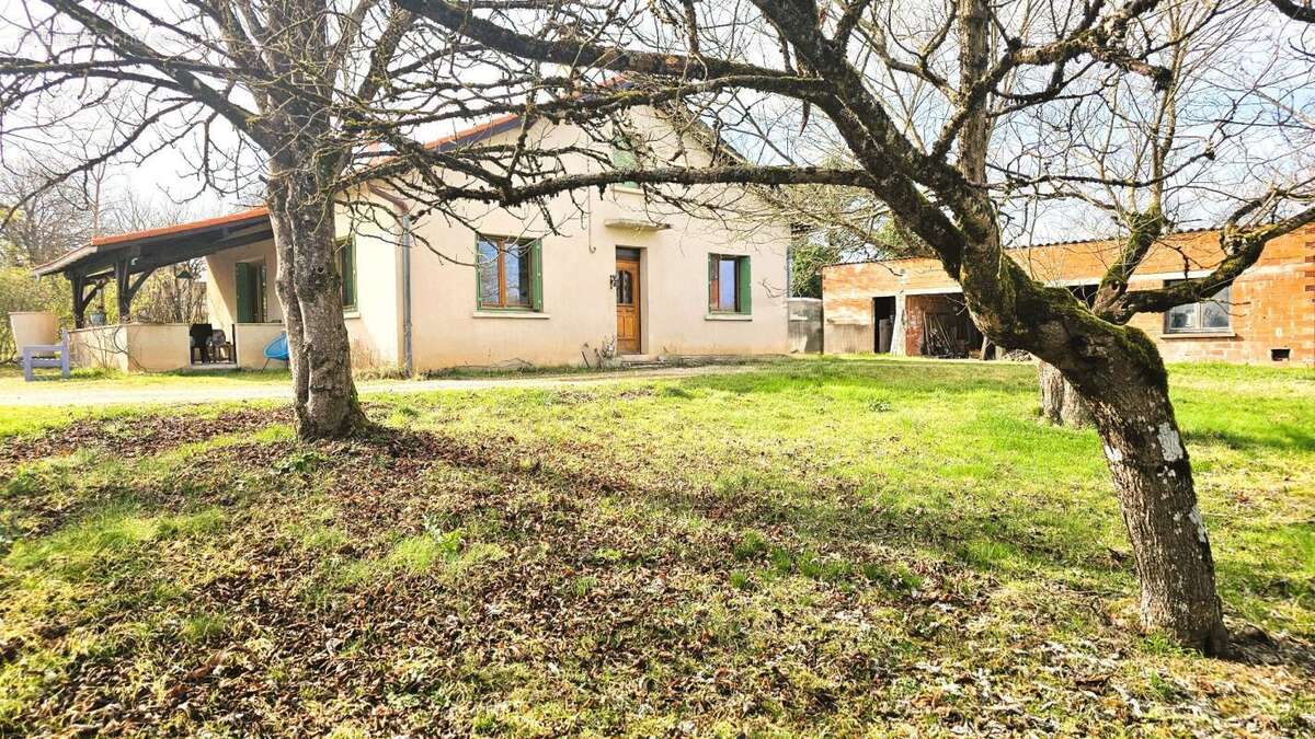 Maison à MONTPEZAT-DE-QUERCY