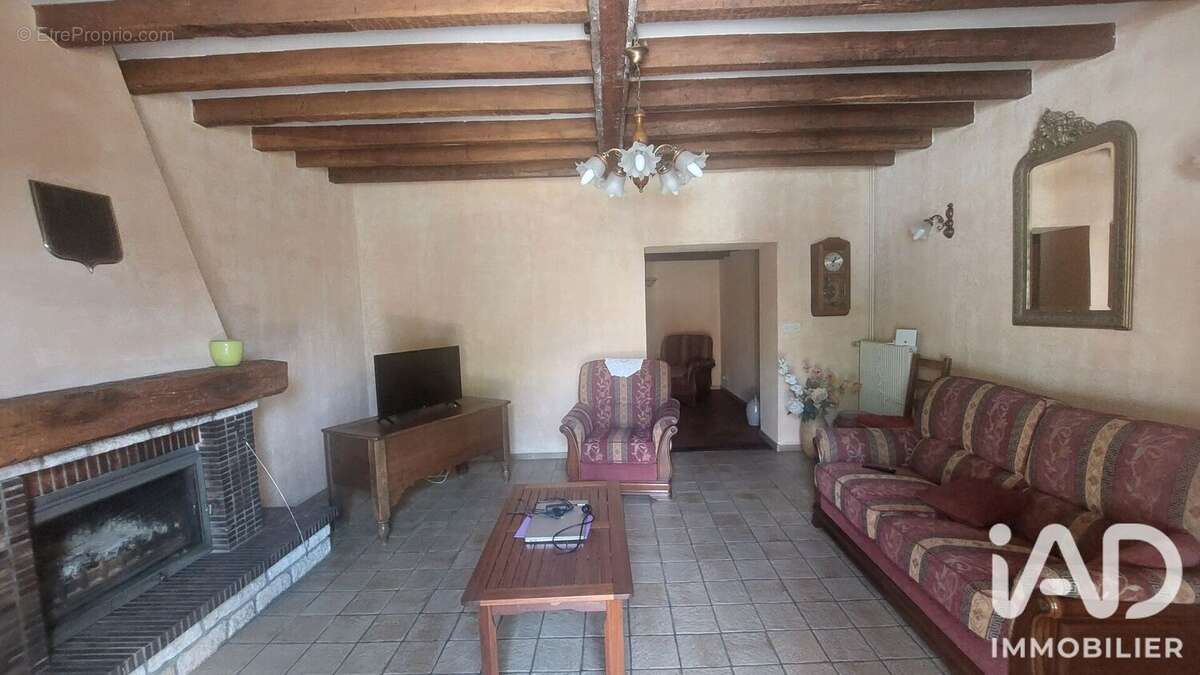 Maison 128 m² à Saint-Georges-Sur-La-Pree  - photo 7