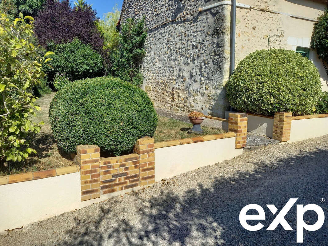 Maison à ROUZIERS-DE-TOURAINE